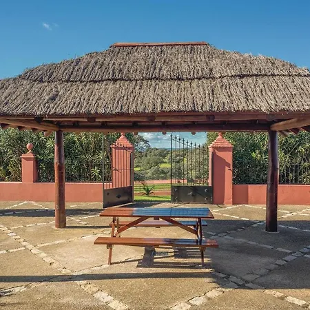 3 Bedroom Awesome In *